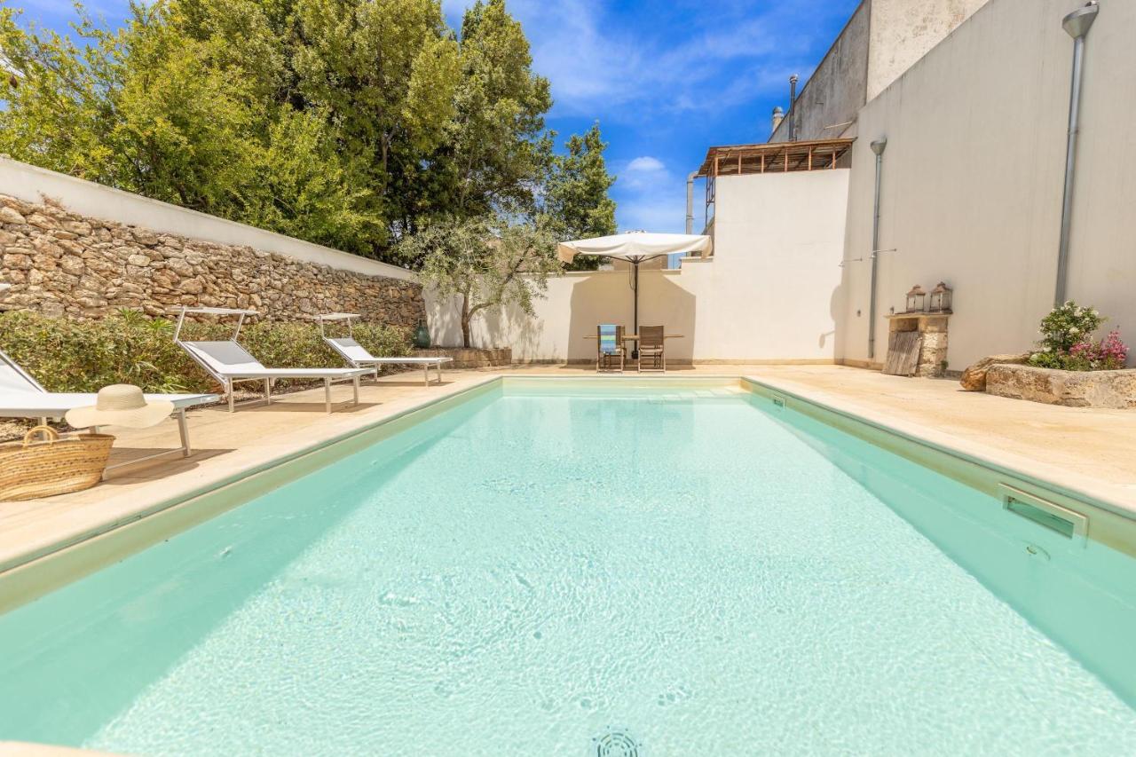 Courtyard With Pool Racale Exterior foto